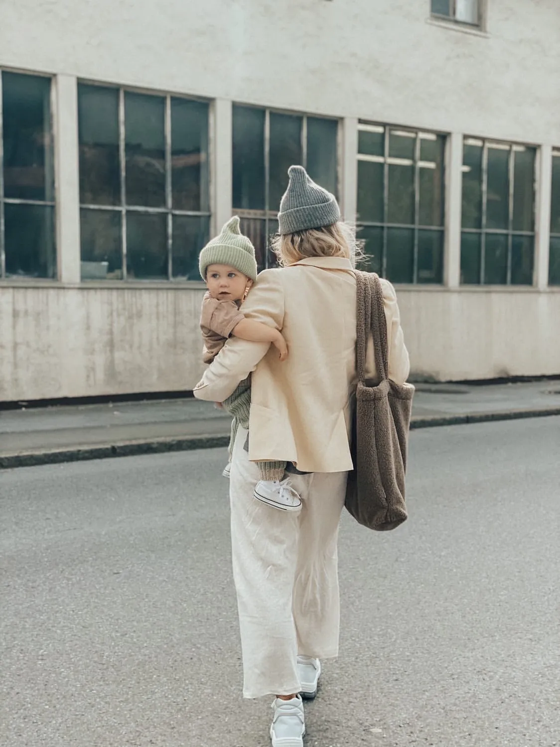 MOM BAG TEDDY BROWN