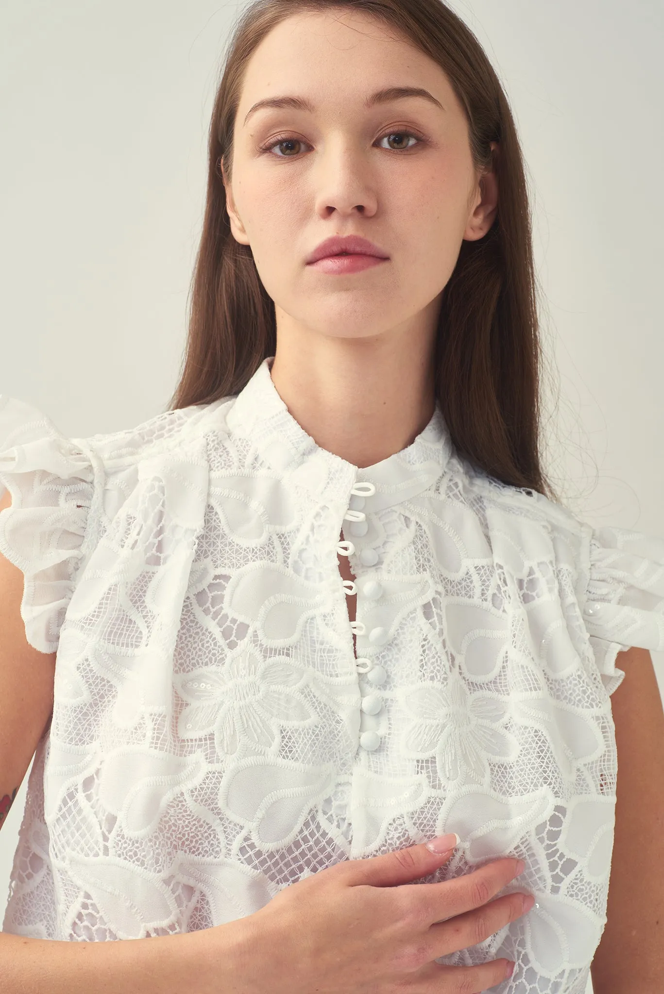NORA Frill Shoulder Sleeveless Blouse (White)
