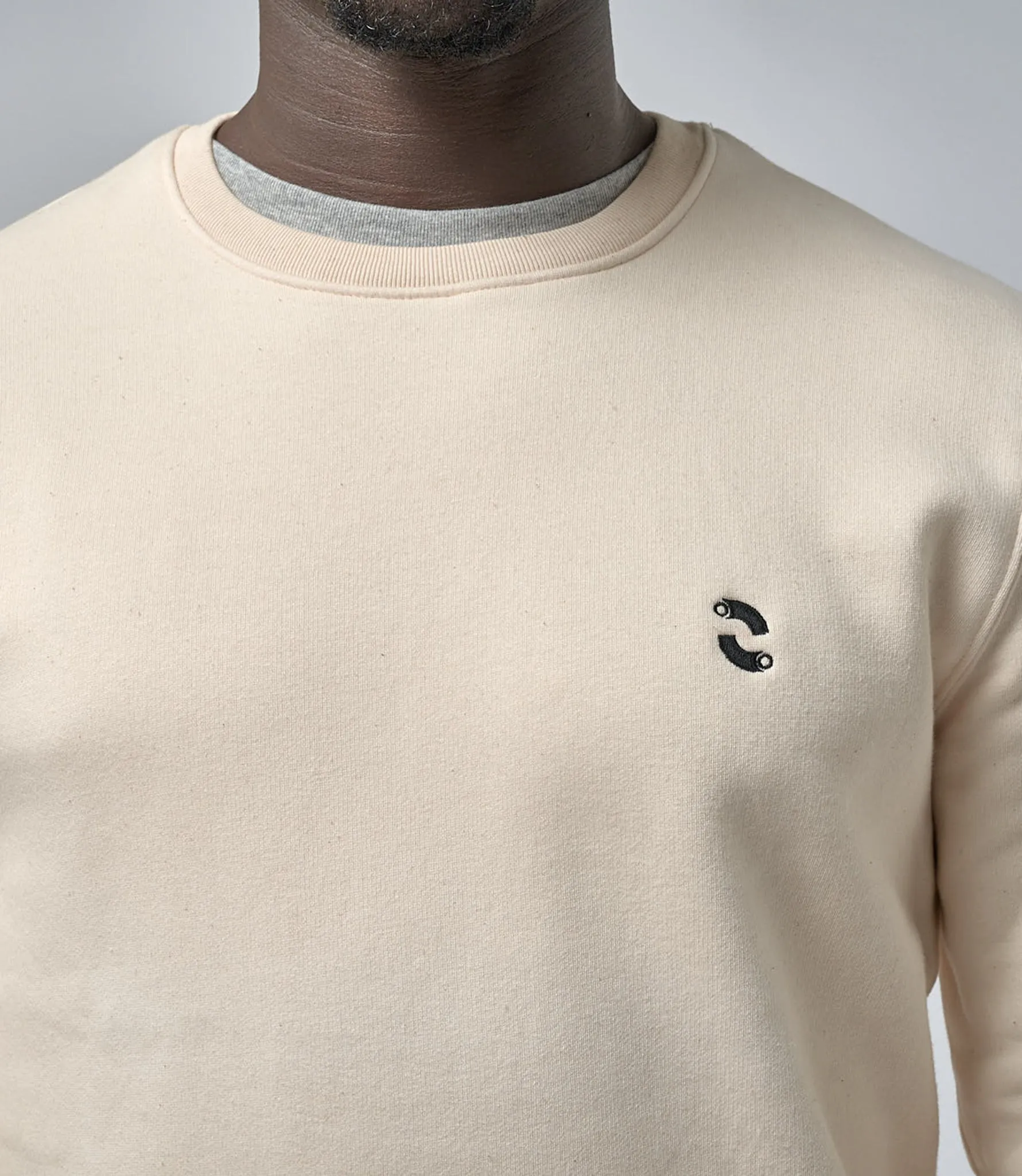 Omnitau Men's Prime Organic Cotton Crew Neck Sweatshirt - Cream