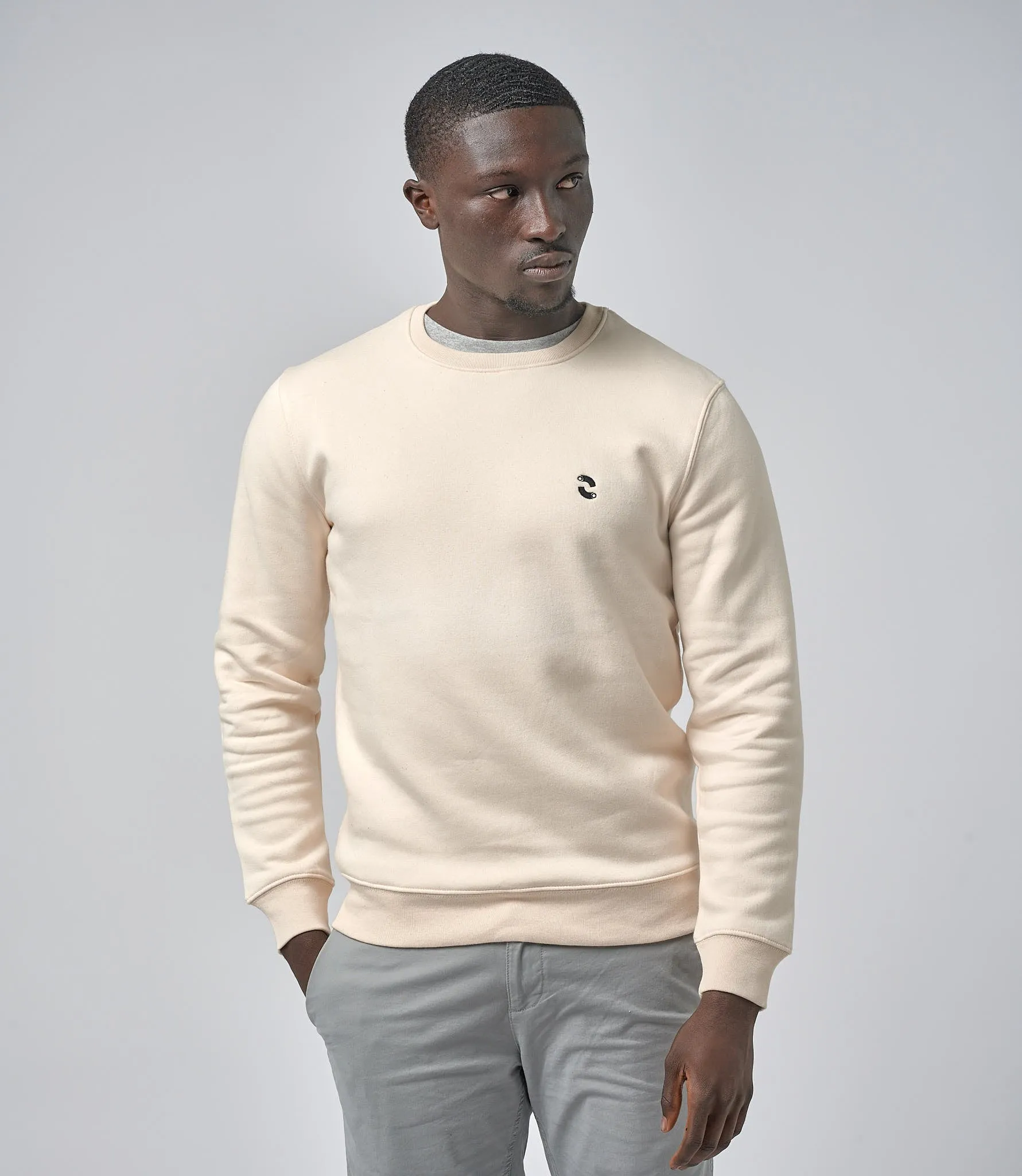 Omnitau Men's Prime Organic Cotton Crew Neck Sweatshirt - Cream